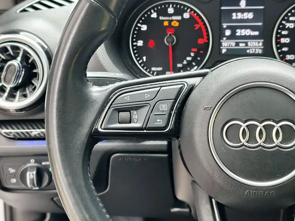 Audi A3 2019 — фото 38