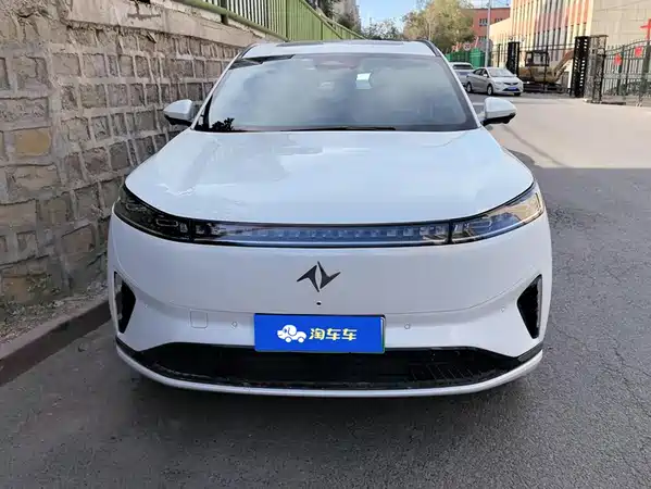 Dongfeng e008 2025