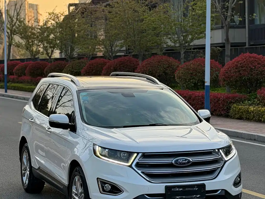 Ford Edge 2016 — фото 3