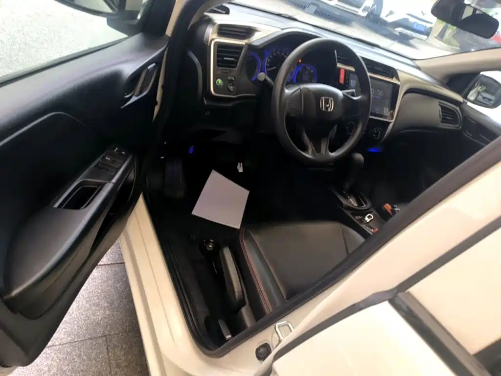 Honda City 2017 — фото 16