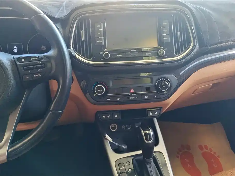 Kia KX3 2015 — фото 13