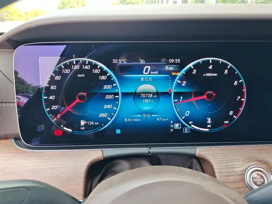 Mercedes-Benz E-Class 2023 — фото 14