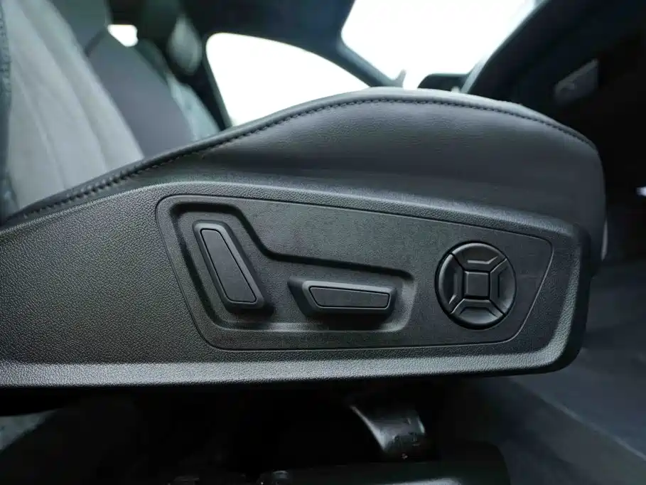Audi A6L 2022 — фото 19