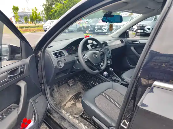 Volkswagen Santana 2021