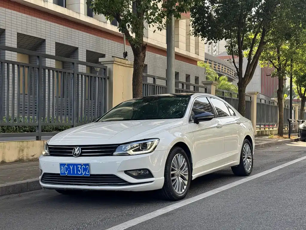 Volkswagen Lamando 2015