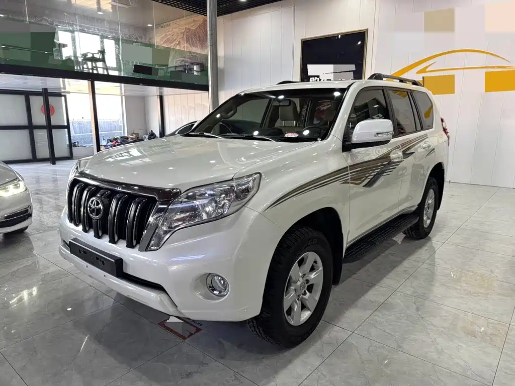 Toyota Prado 2014 — фото 1