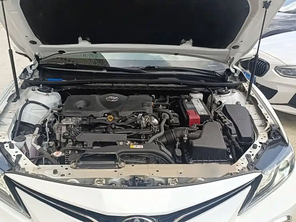 Toyota Camry 2022 — фото 20