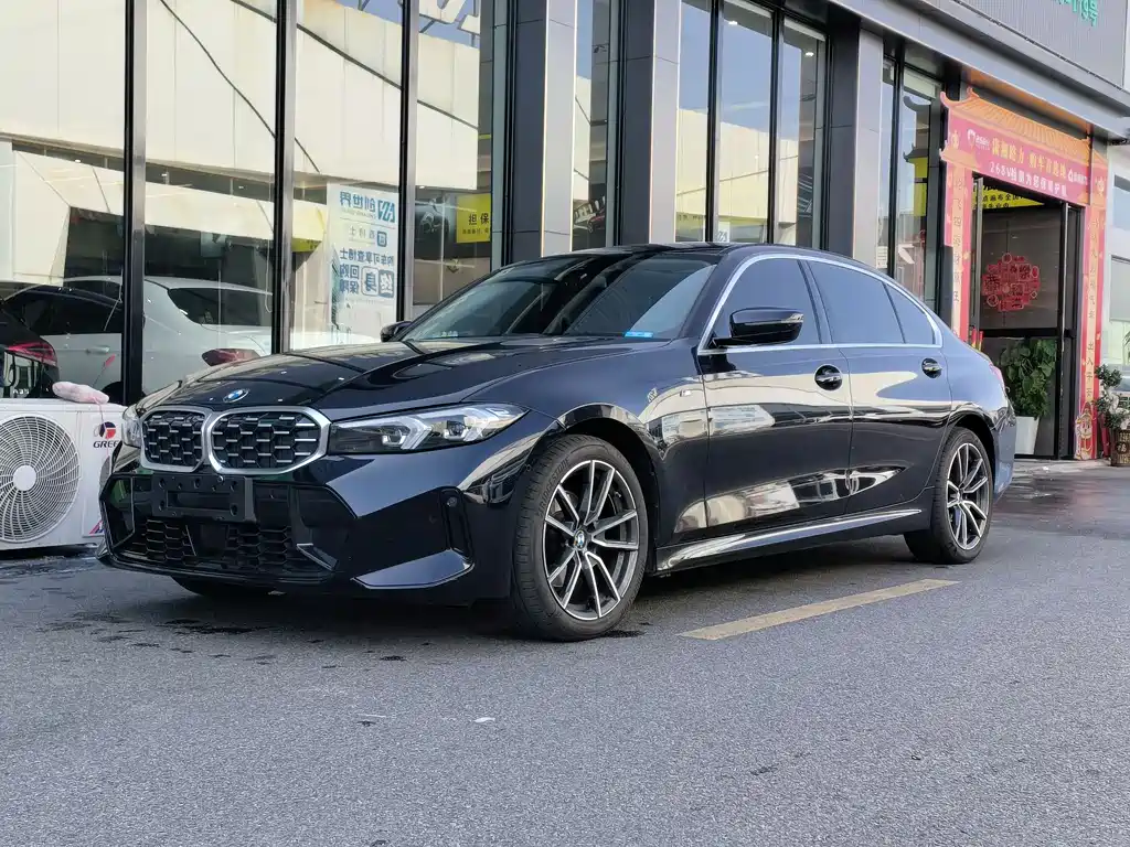 BMW 3 Series 2025 — фото 1