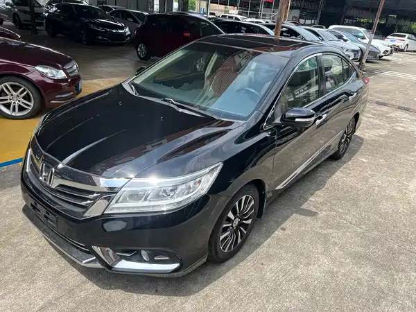 Honda Crider 2015