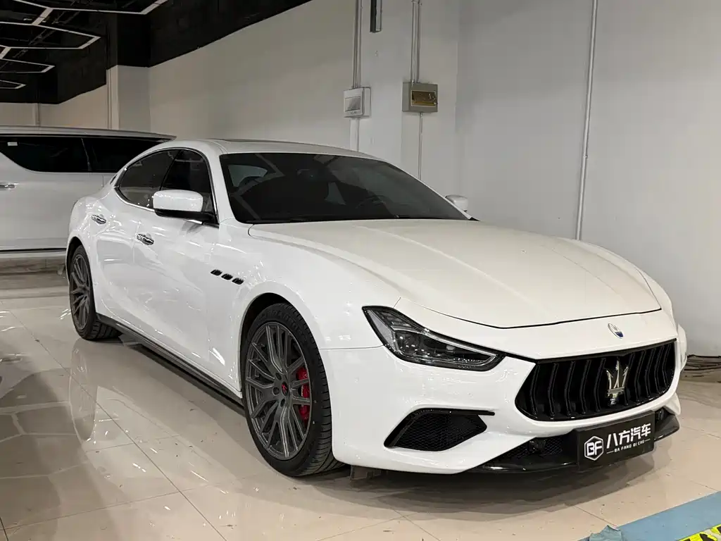 Maserati Ghibli 2015 — фото 3