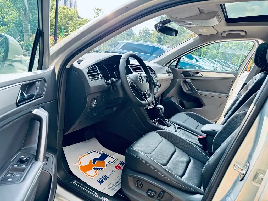 Volkswagen Tiguan L 2018 — фото 10