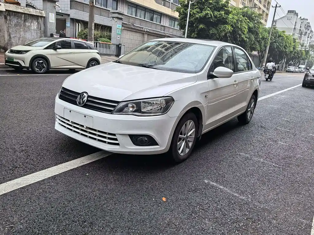 Volkswagen Jetta 2015 — фото 1