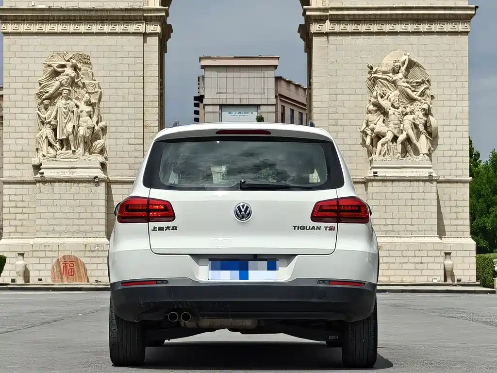 Volkswagen Tiguan 2015 — фото 9