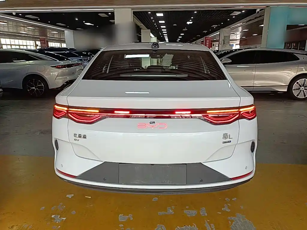 BYD Qin L 2025 — фото 6