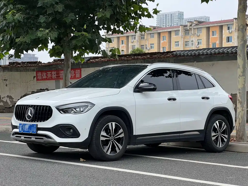 Mercedes-Benz GLA 2021