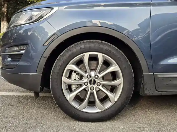 Lincoln MKC 2019