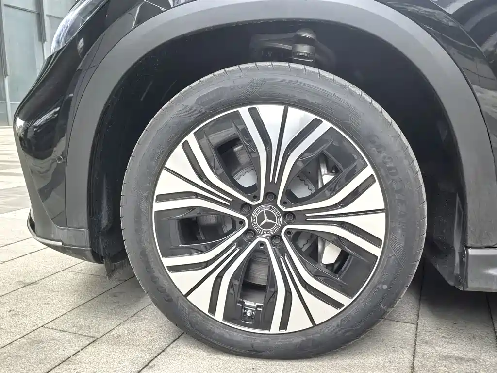 Mercedes-Benz EQE SUV 2025 — фото 23