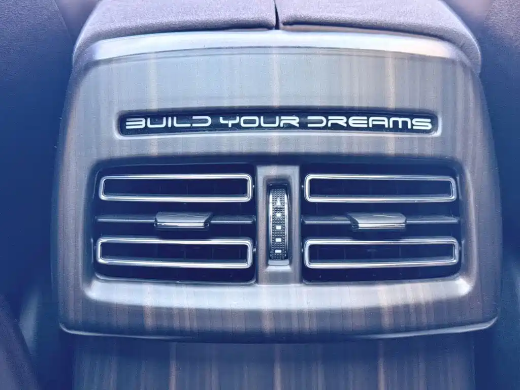 BYD Tang New Energy 2022 — фото 10