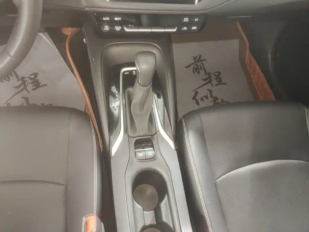 Toyota Corolla 2021 — фото 14