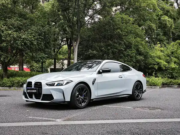 BMW M4 2024