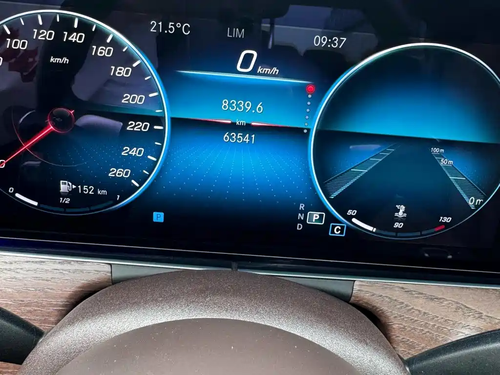 Mercedes-Benz E-Class 2023 — фото 16