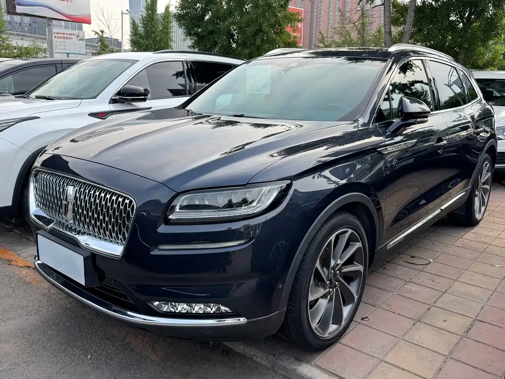 Lincoln Nautilus 2022