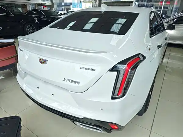 Cadillac CT4 2022