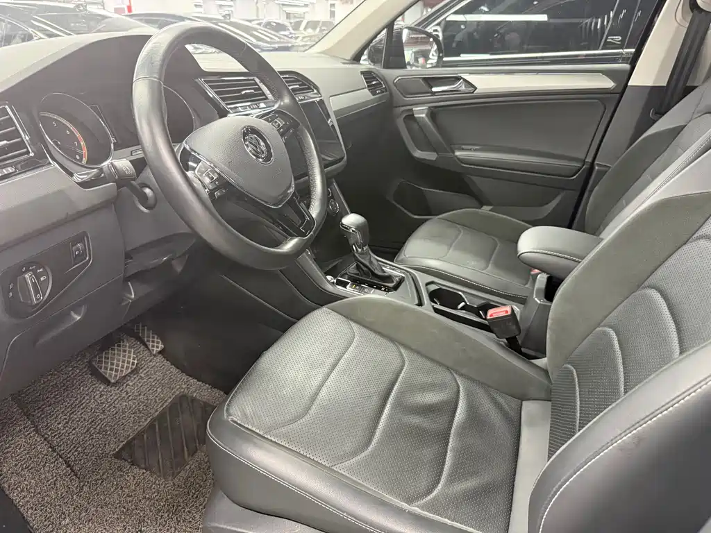 Volkswagen Tiguan L 2020