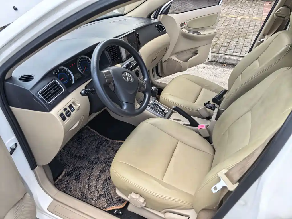 Toyota Corolla 2017 — фото 11