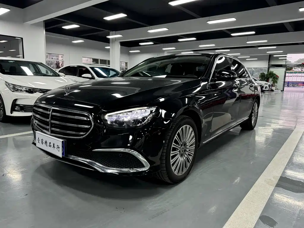 Mercedes-Benz E-Class 2022