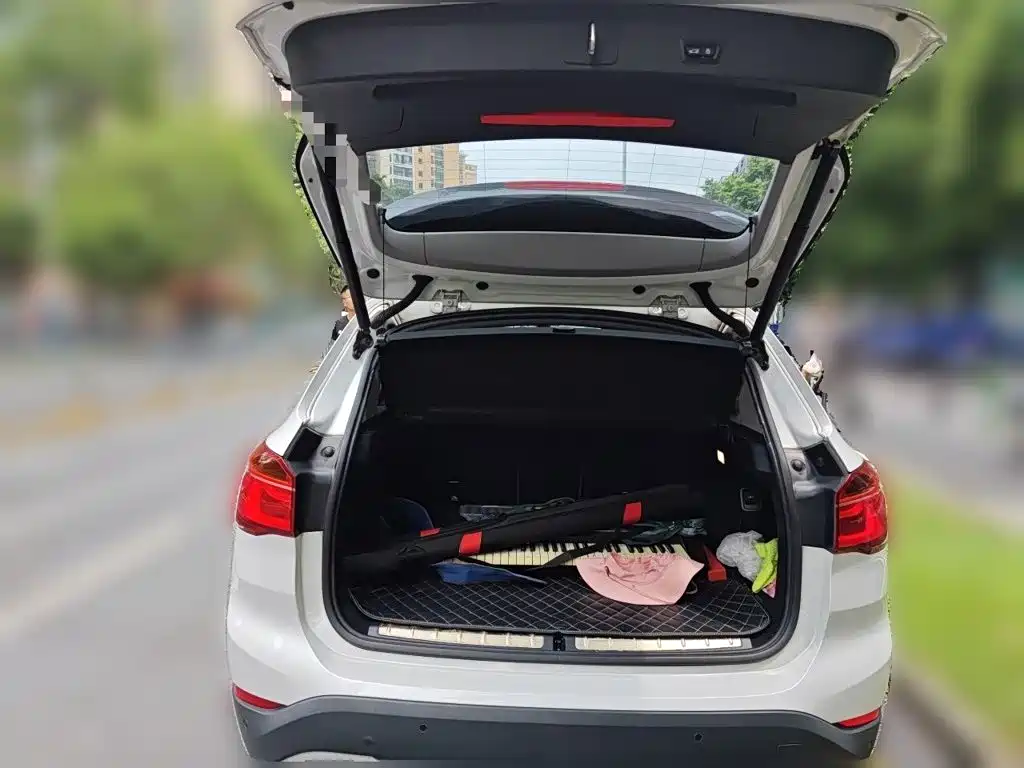 BMW X1 2018 — фото 15