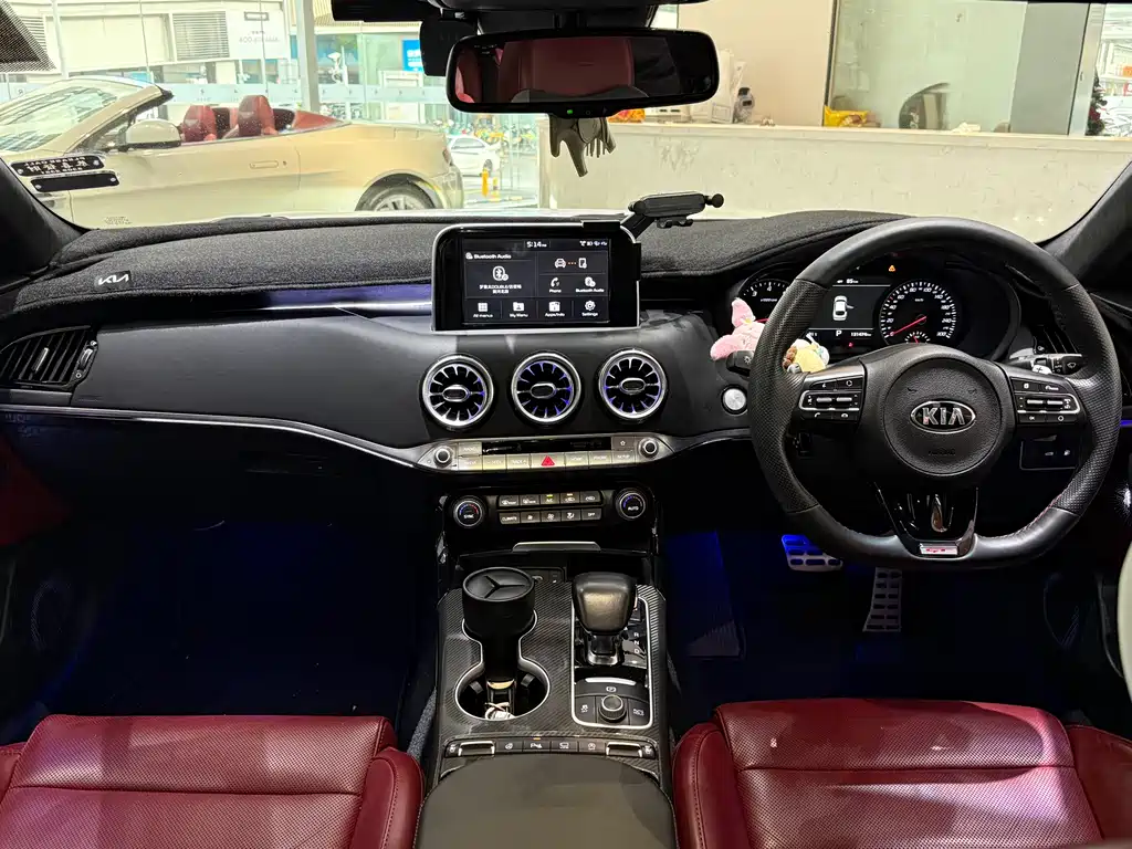 Kia Stinger 2018 — фото 6