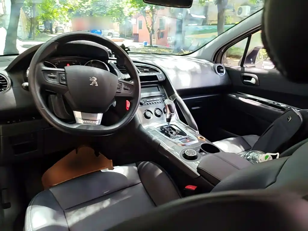 Peugeot 3008 2017 — фото 10