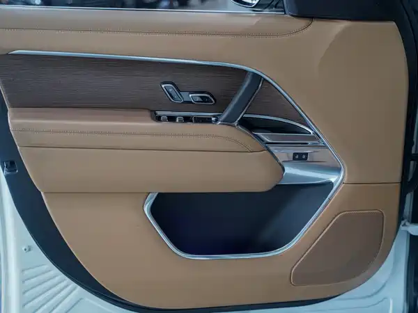 Land Rover Range Rover 2024