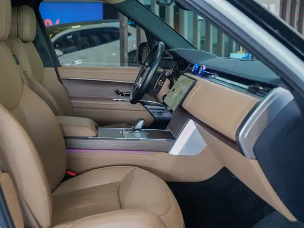 Land Rover Range Rover 2024