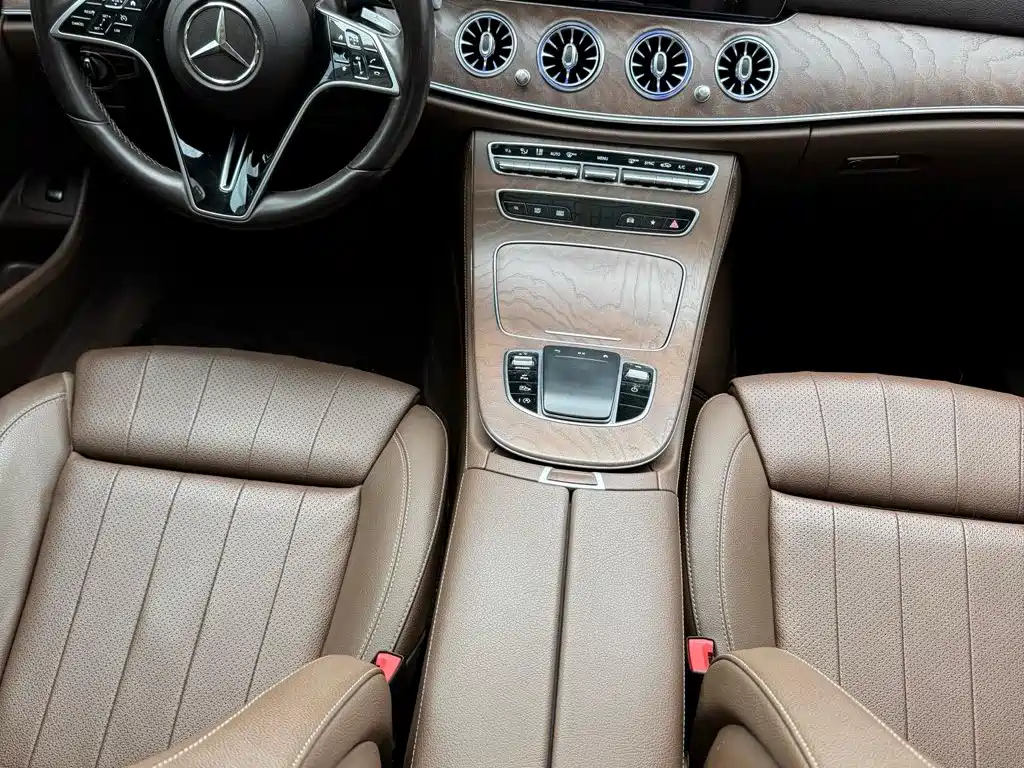 Mercedes-Benz E-Class 2021 — фото 14