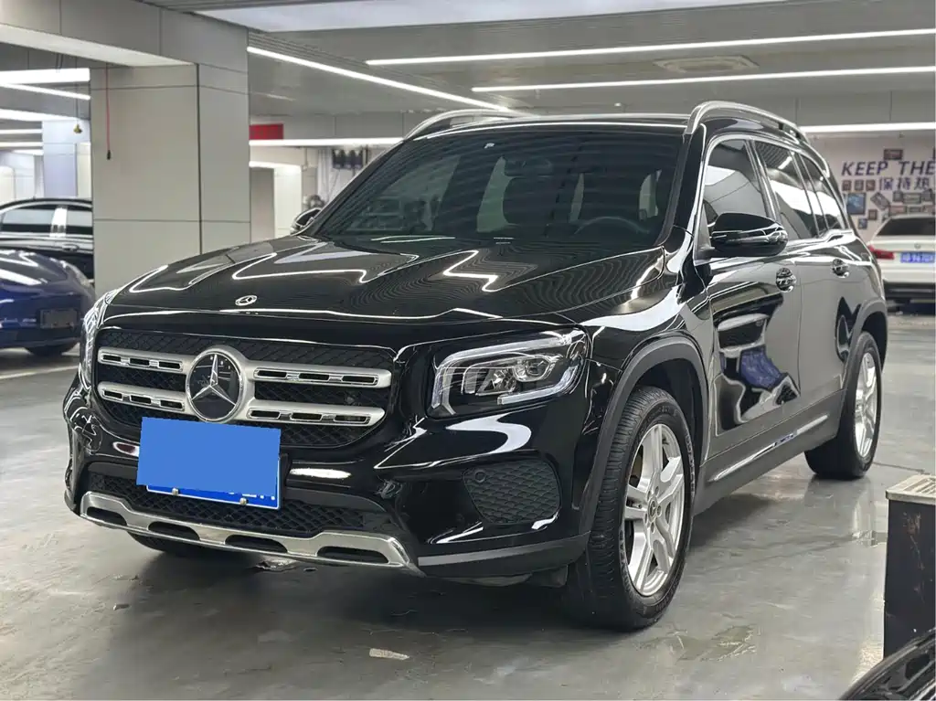 Mercedes-Benz GLB 2023