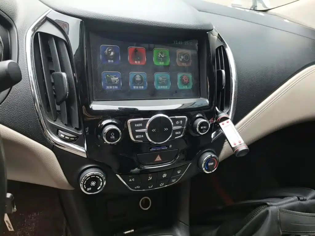 Chevrolet Cruze 2015 — фото 13