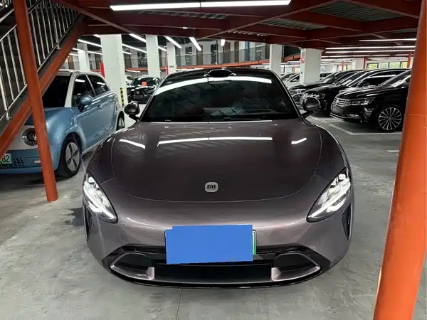 Xiaomi SU7 2024