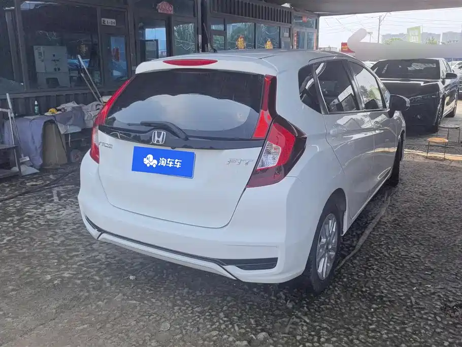 Honda Fit 2019 — фото 3