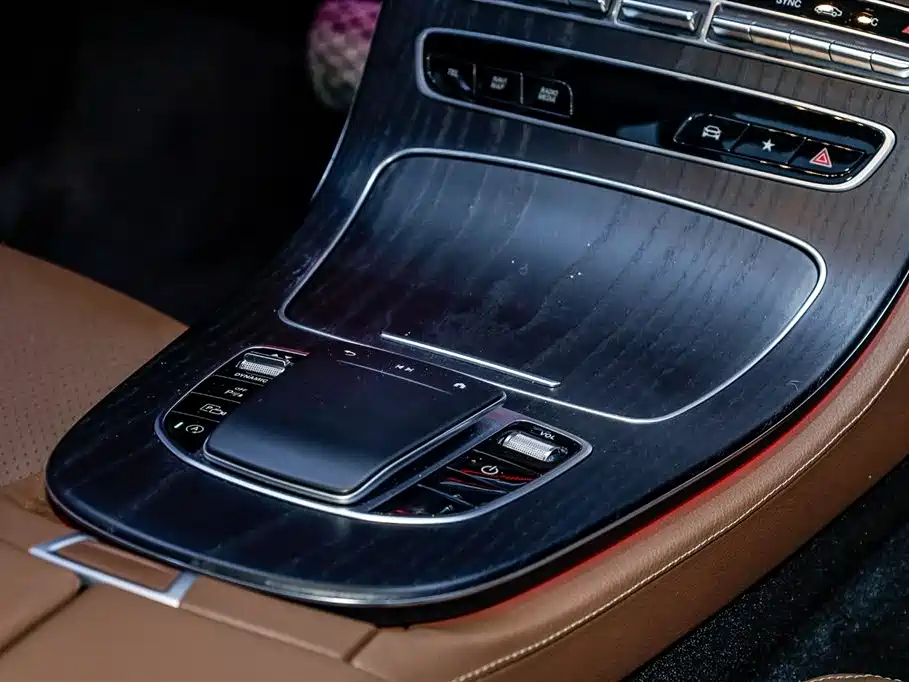 Mercedes-Benz E-Class 2023 — фото 14