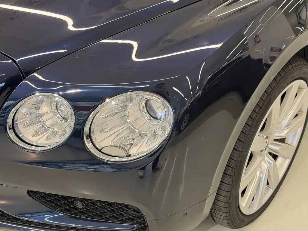 Bentley Flying Spur 2018 — фото 4
