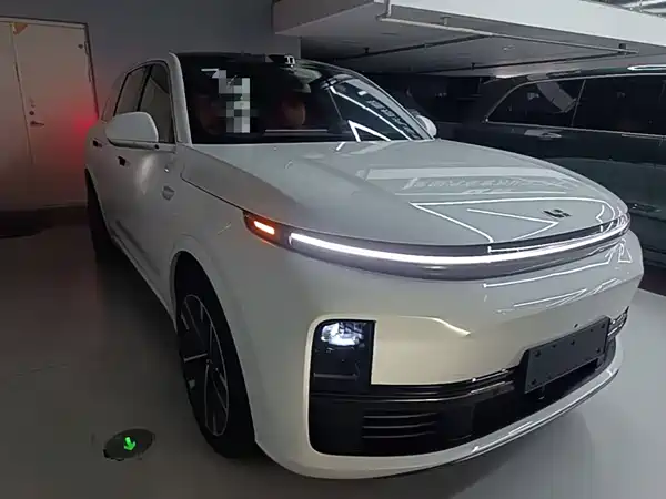 Li Auto L7 2025