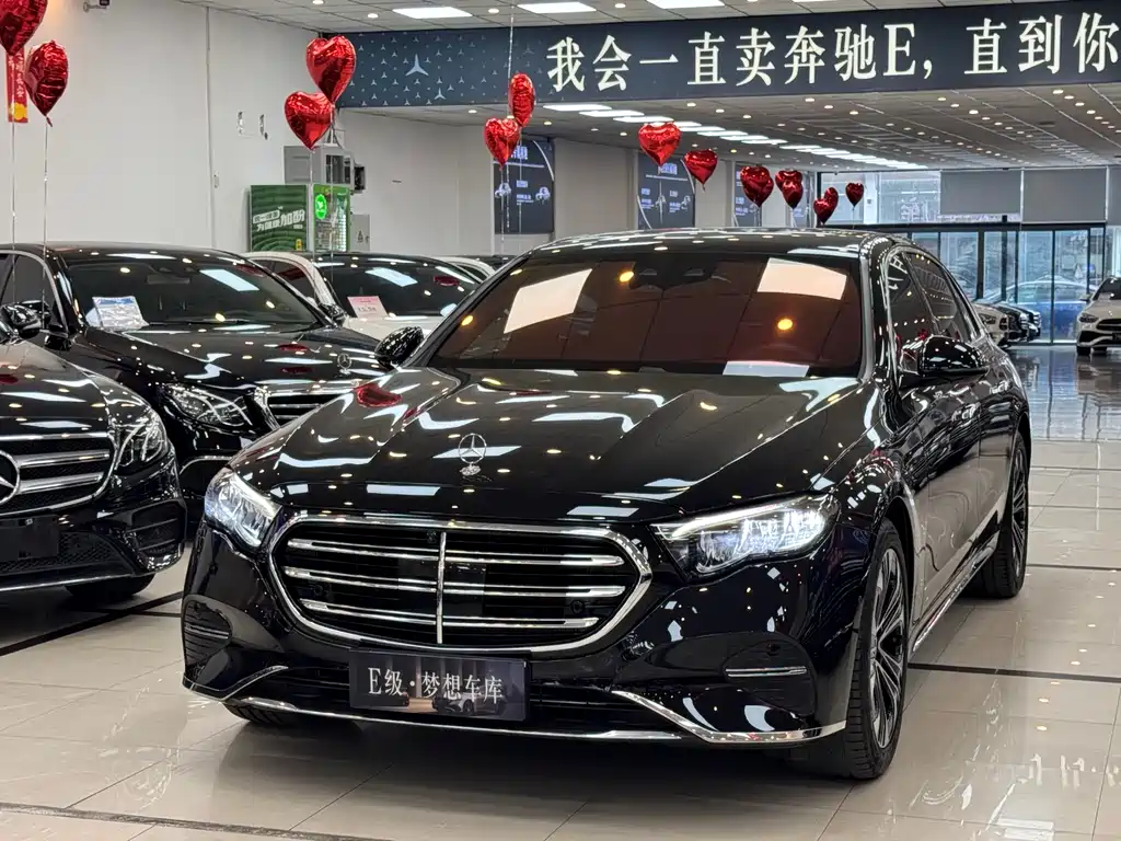 Mercedes-Benz E-Class 2024