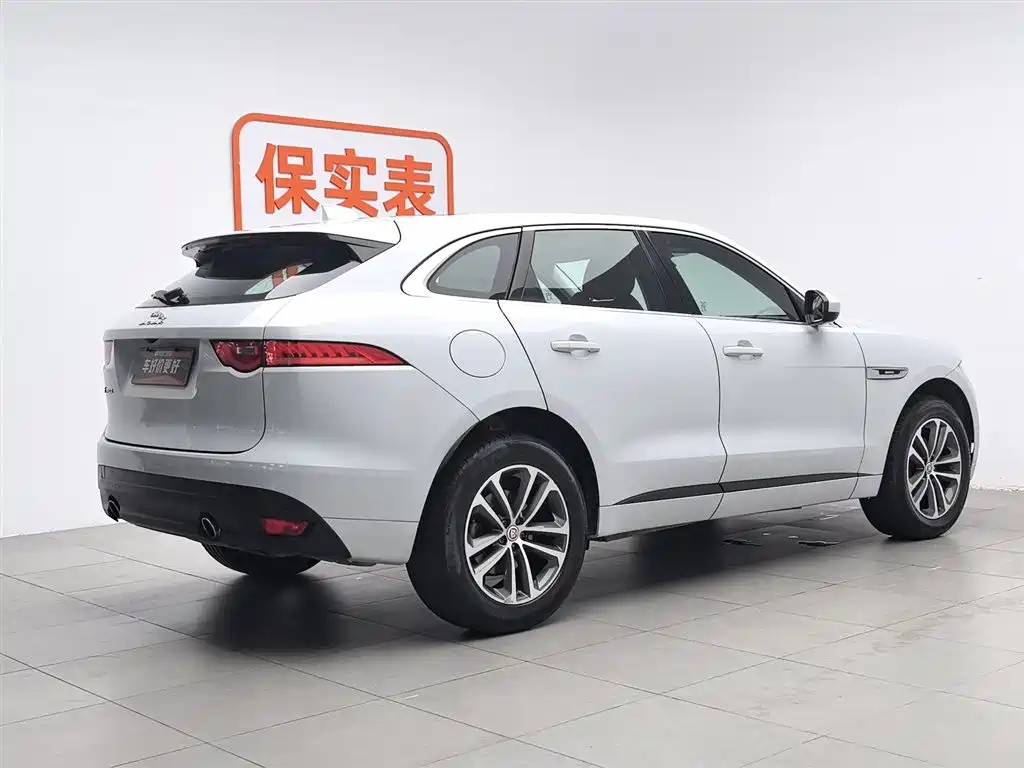Jaguar F-PACE 2017 — фото 2
