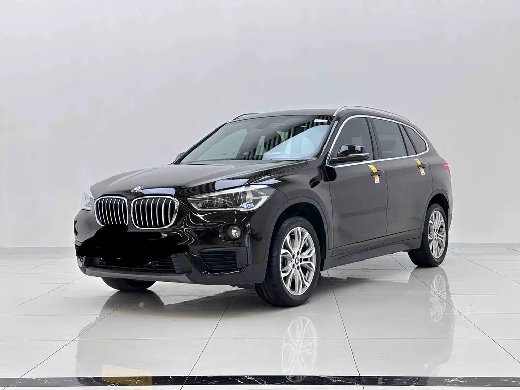 BMW X1 2018 — фото 1