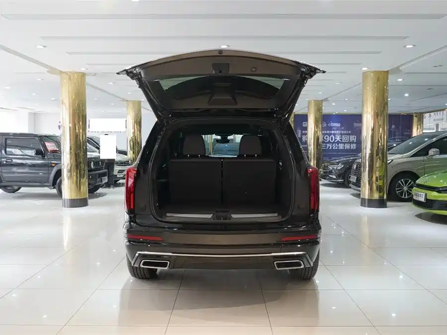 Cadillac XT6 2025 — фото 7
