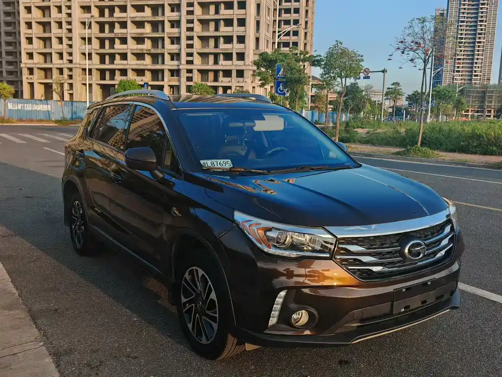 GAC Motor Trumpchi GS4 2016 — фото 3