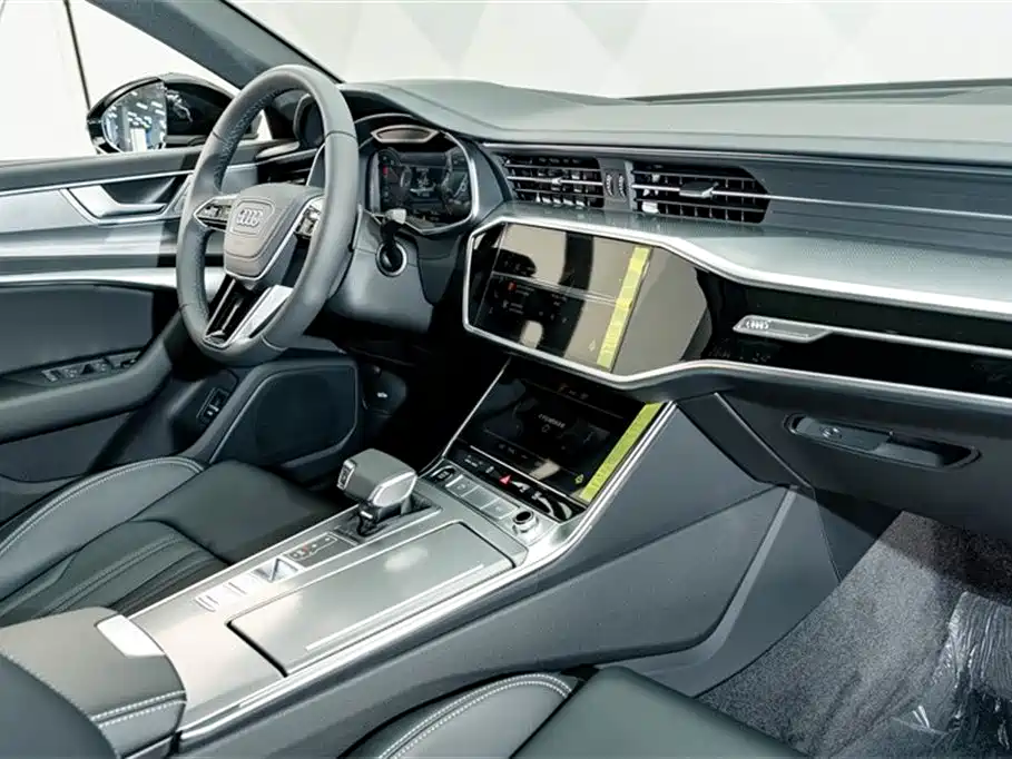 Audi A6L — фото 17