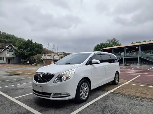 Buick GL8 2015